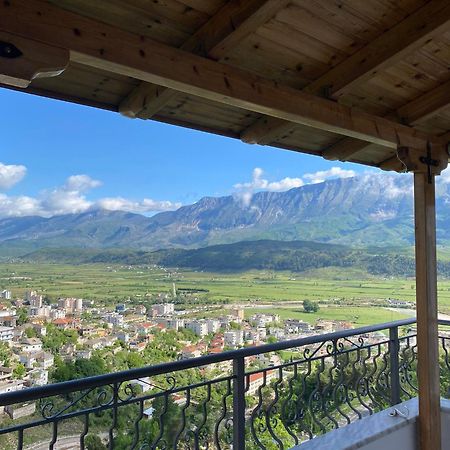 Guest House Persa Gjirokastër Exteriör bild